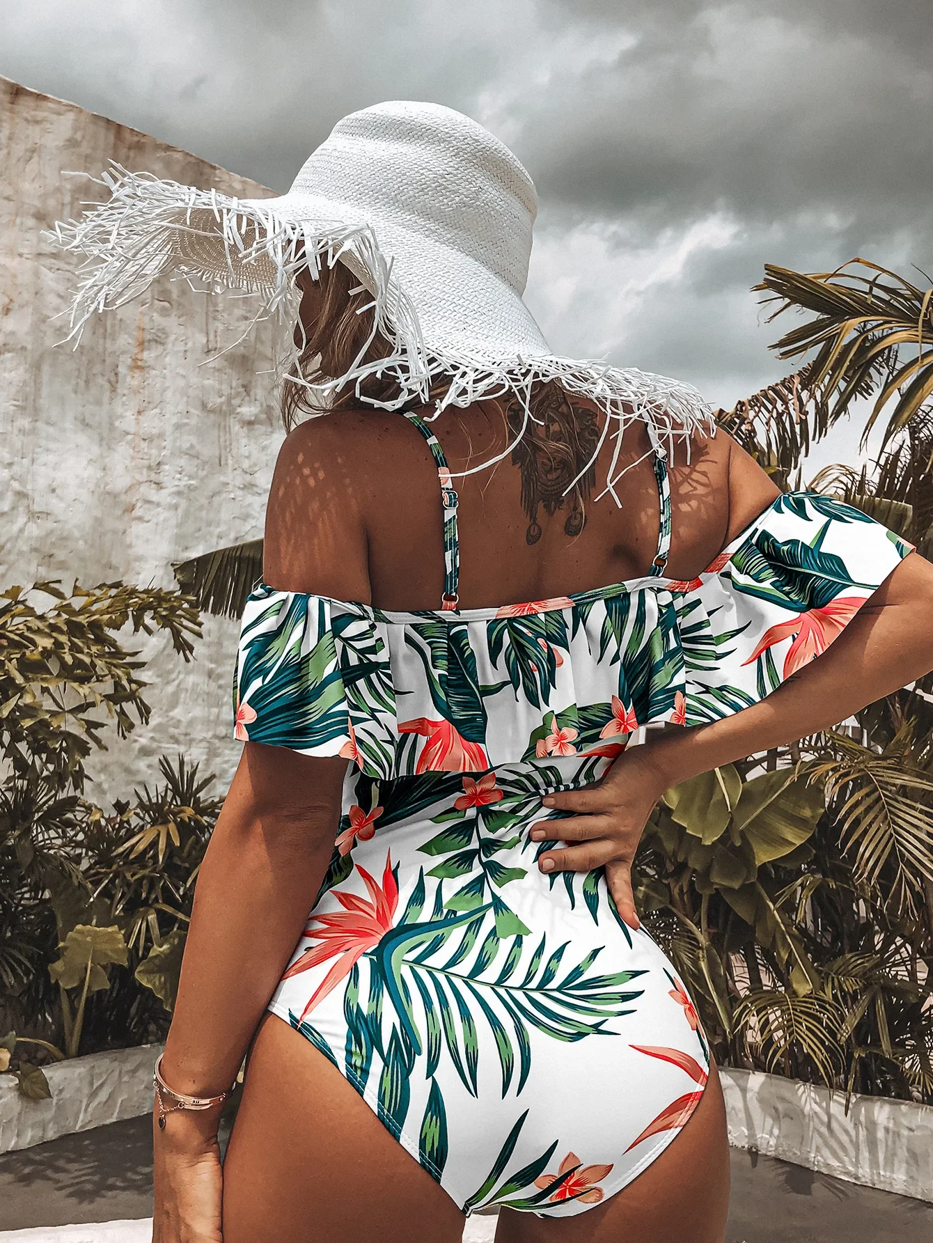 Woman Plus size Swimsuit 2023 One Piece Floral Bathing Suit for Women Big Leaf Beach Swimming Vintage Bather Female Swimwear