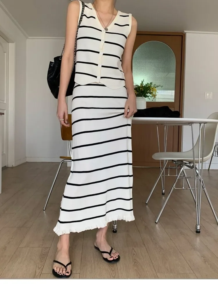 Knitted Summer Striped 2 Two Piece Set Women V-Neck Sleeveless Fashion Ladies Vests Tops Ruffle Pleated Korean Loose Woman Skirt