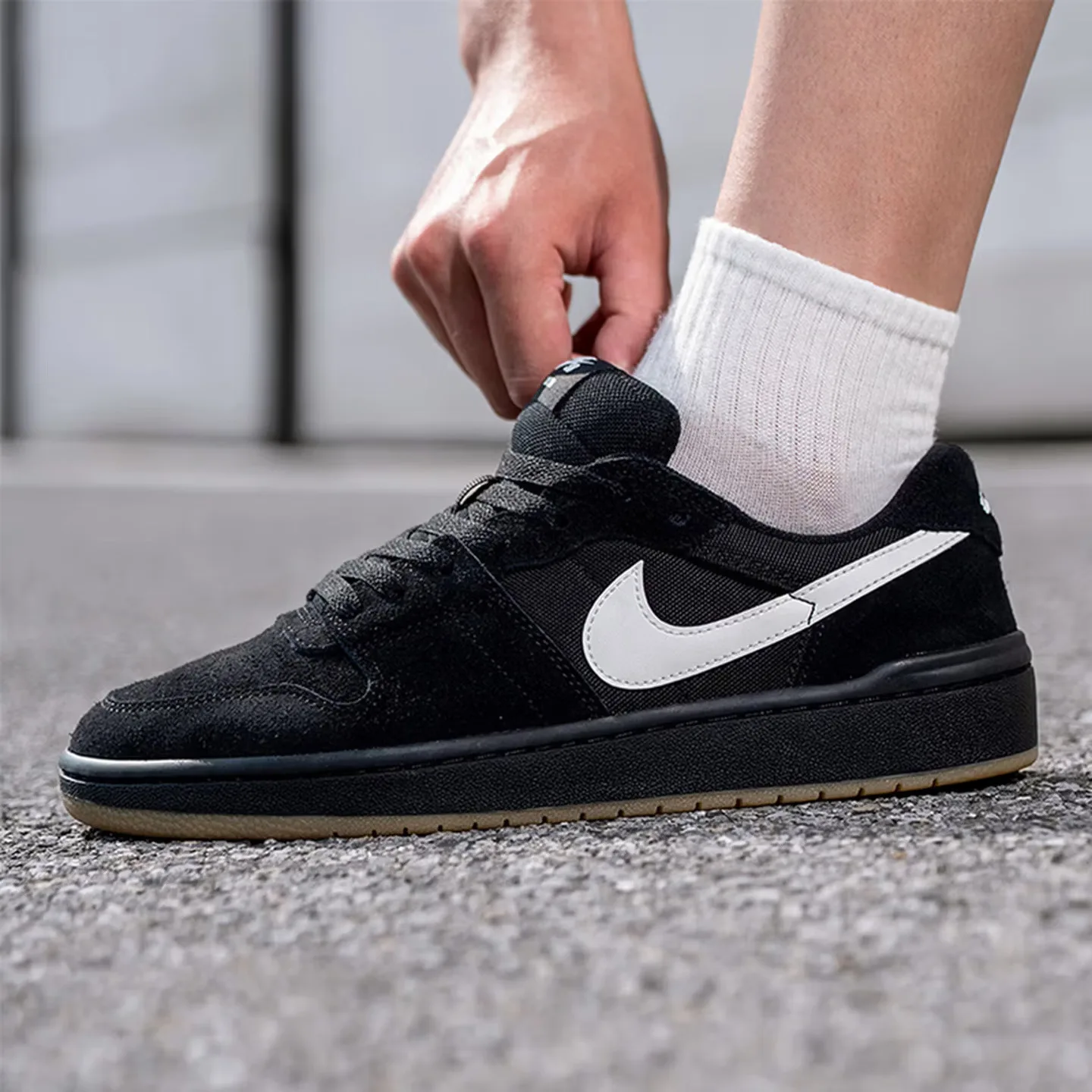 NIKE SB CODE 58 Herren-Skateboardschuhe aus Wildleder, niedriger Schnitt, modische Retro-Freizeitsneaker IB0108-001-1