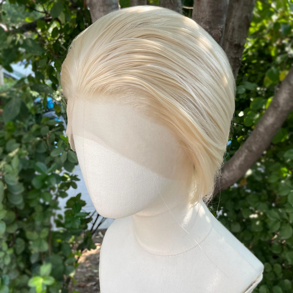 Light Blonde Lace Front Wig 8in Straight Bob