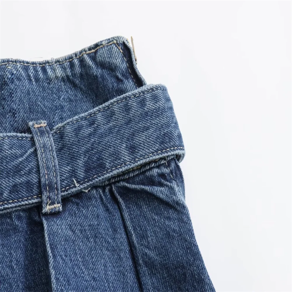 Kar&Otza 2024 Summer New Women\'s Fashion Style Wide pleats Versatile Casual Metal Buckle Belt Decoration Denim Skirt Half Skirt