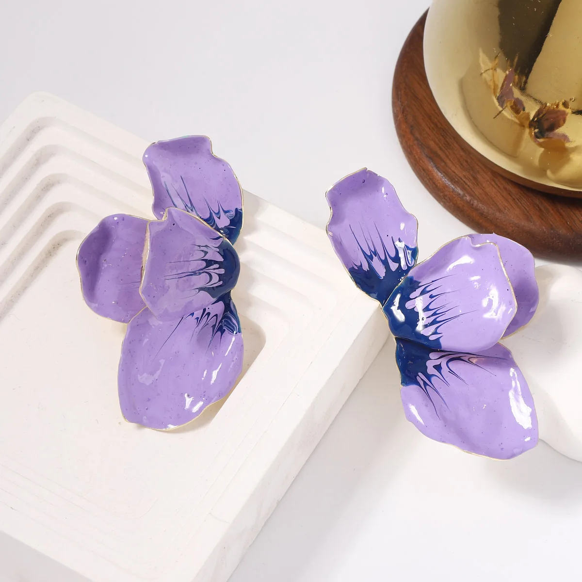 HUANZHI Bohemian Metal Flower Earring Exaggerated Gradient Color Flowers Vintage Summer Large Jewelry for Women Girls 2024 New