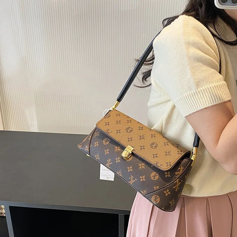 

2025 Vintage Monogram Underarm Bag for Women Adjustable Crossbody Shoulder Purse with Top Handle Day to Night Versatile Purse