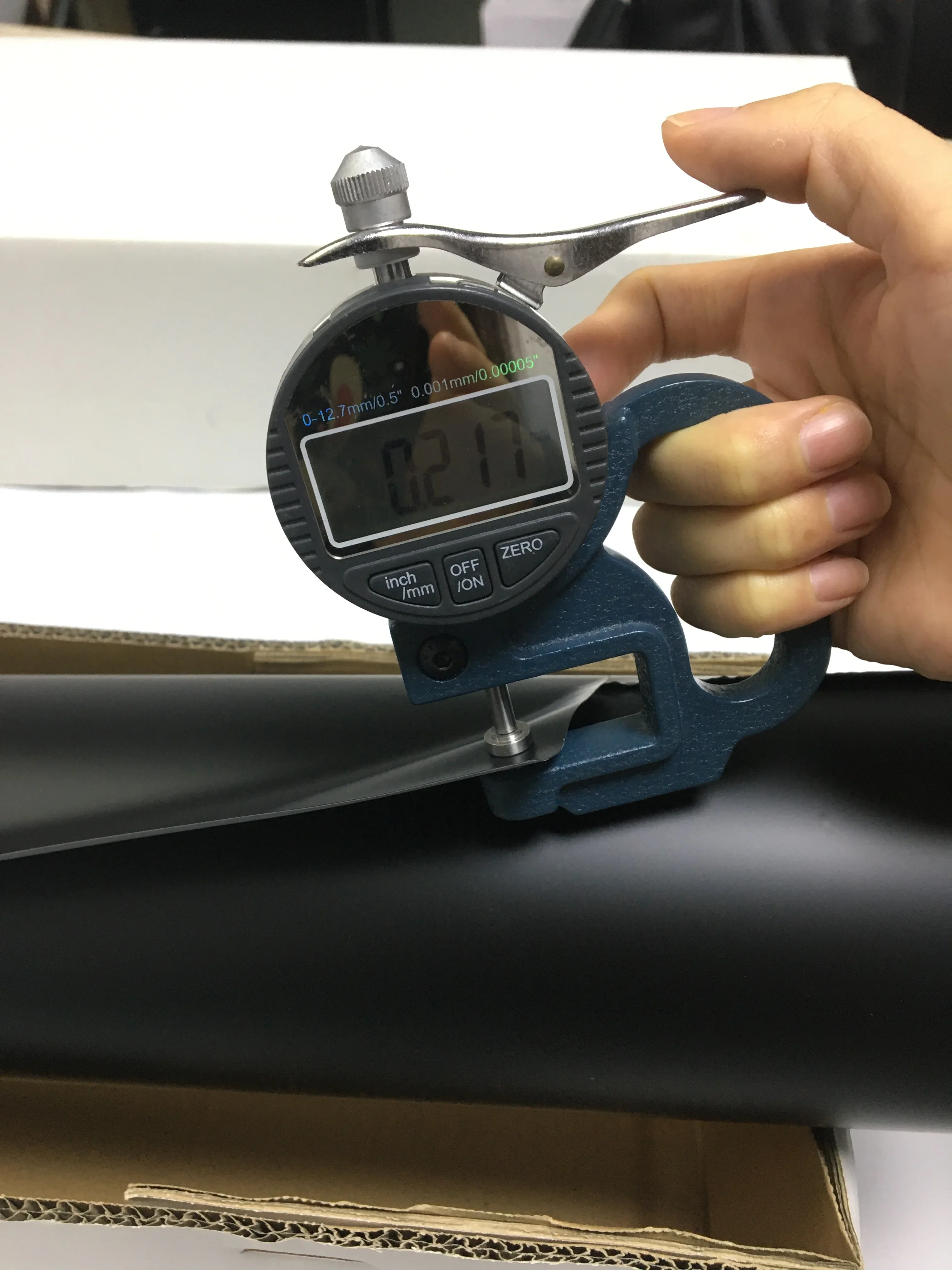 2025 Индивидуальная упаковка 1,52*15 м/рулон, черная защитная пленка из ТПУ/ТПН, глянцевая матовая автомобильная виниловая пленка