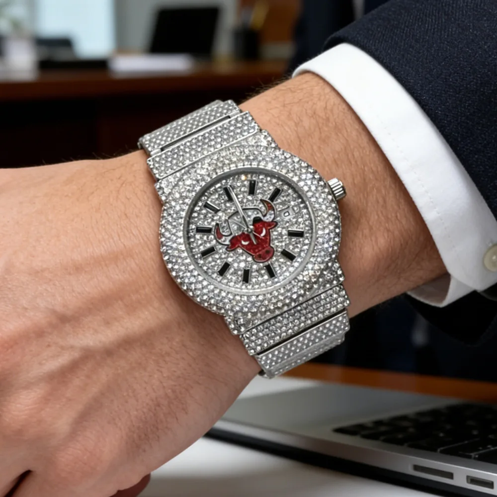 Luxury Bull Head Domineering Pattern Dial Diamond Quartz Watch Men Top Iced Out Steel Watches Hip Hop Bling Clock Dropshipping