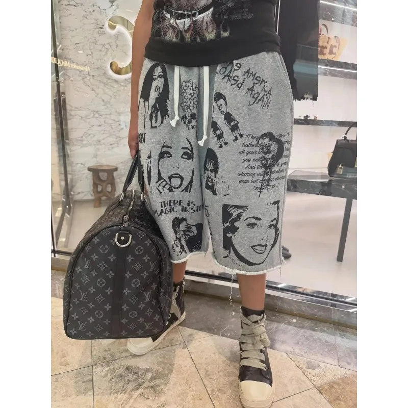 New European American Y2K Graphic Print Wide-Leg Dark Streetwear Unisex Couple Shorts Hip Hop Casual Versatile Raw Hem Shorts