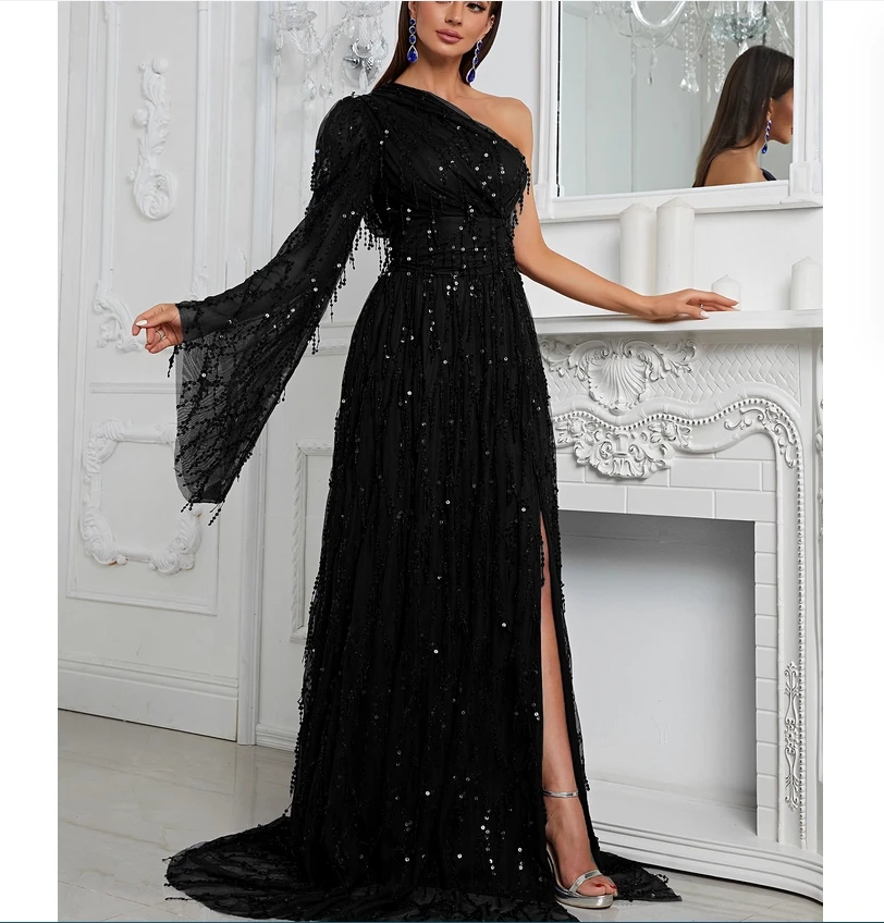 

Новое европейское и американское жемчужное платье с наклонными плечами и вечерним платьем с одним рукавом для банкета, элегантное длинное платье с разрезом