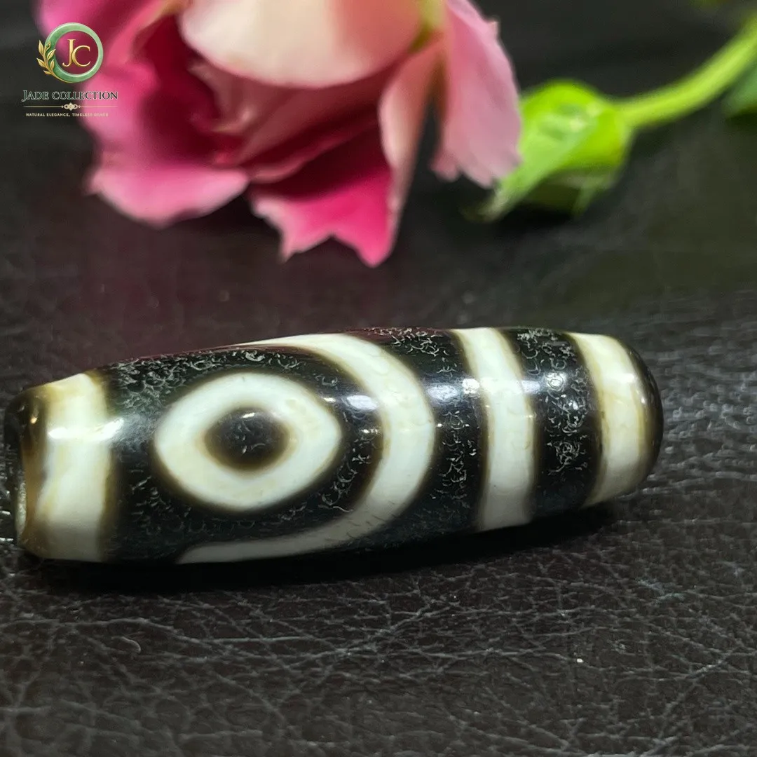 Tibetan Nepalese Himalayan Bead Ancient agate Old Dzi Talisman 2 eye Bead Amulet