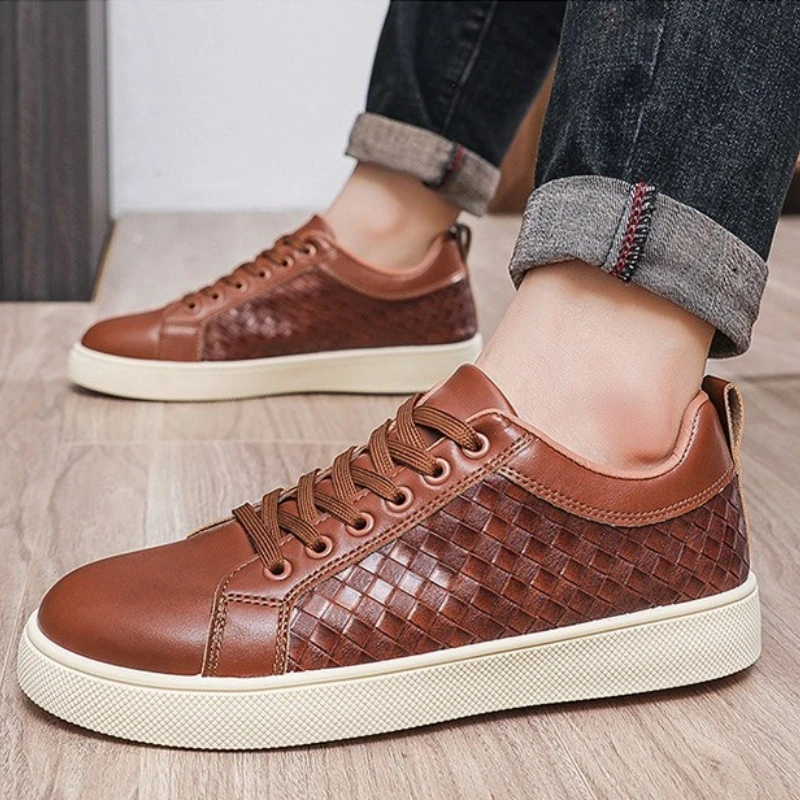 

New Spring Autumn Low cut Men's Board Shoes Fashion Lightweight Plaid Men's Casual Single Shoes