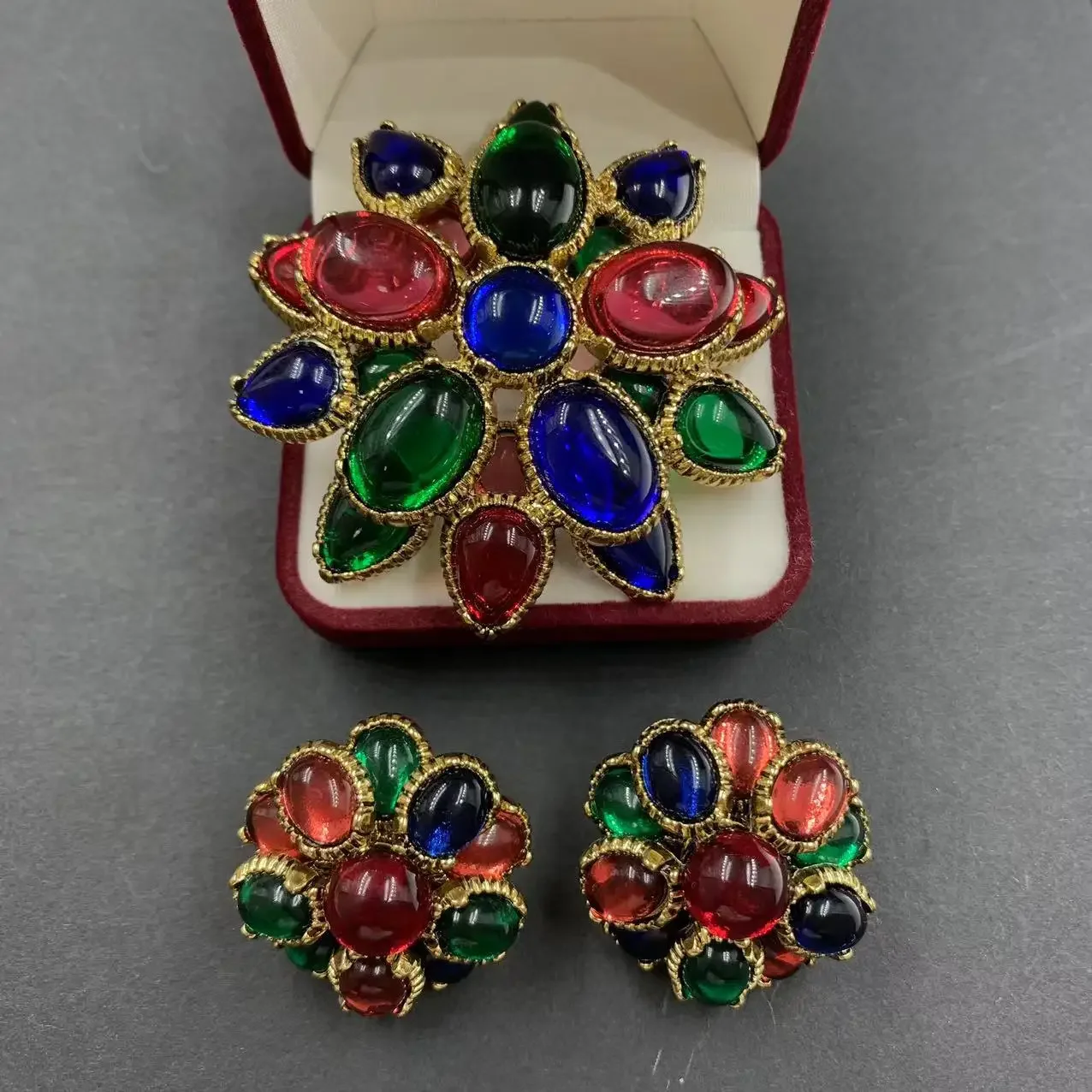 Qingdao Medieval Vintage Retro Palace Style Glass Brooch 925 Silver Needle Earring Brooch Set