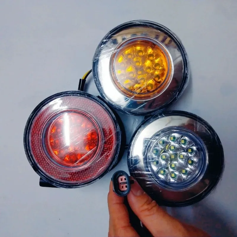 Yutong School Bus Bus LED Rear Fog Light/Brake Light Reversing Light/Turn Signal Universal Round 24V