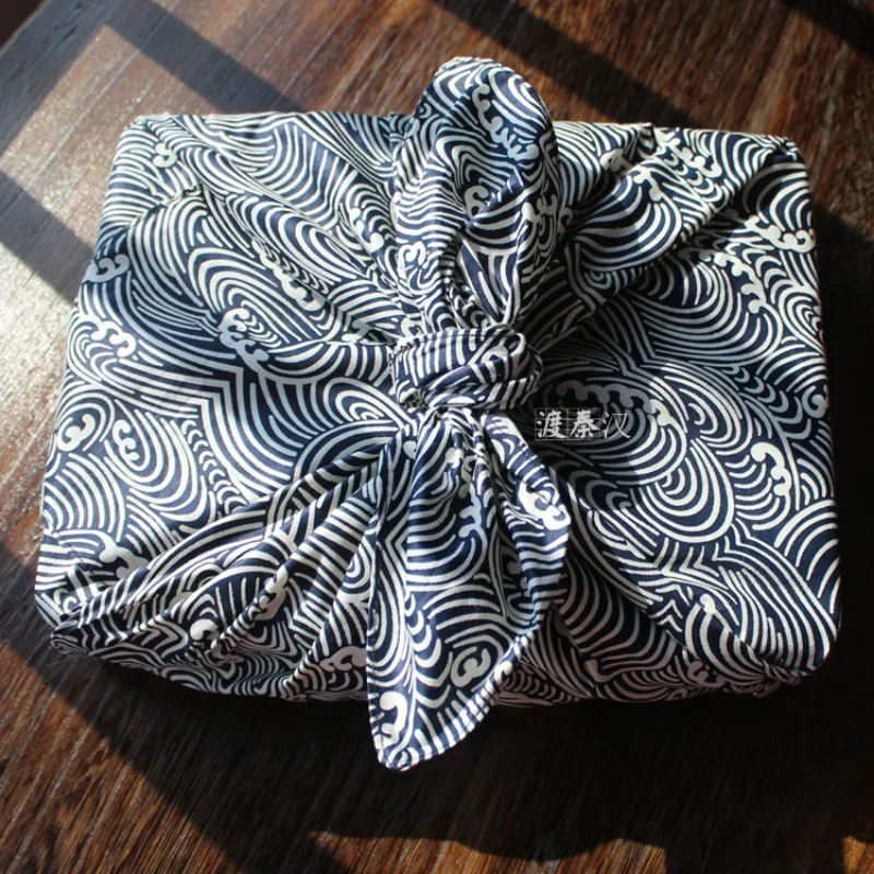 100x100 ซม.Furoshiki สไตล์ญี่ปุ่นแบบดั้งเดิมห่อผ้าผ้าฝ้ายผ้าเช็ดตัวตารางผ้าปูโต๊ะคริสต์มาสปีใหม่