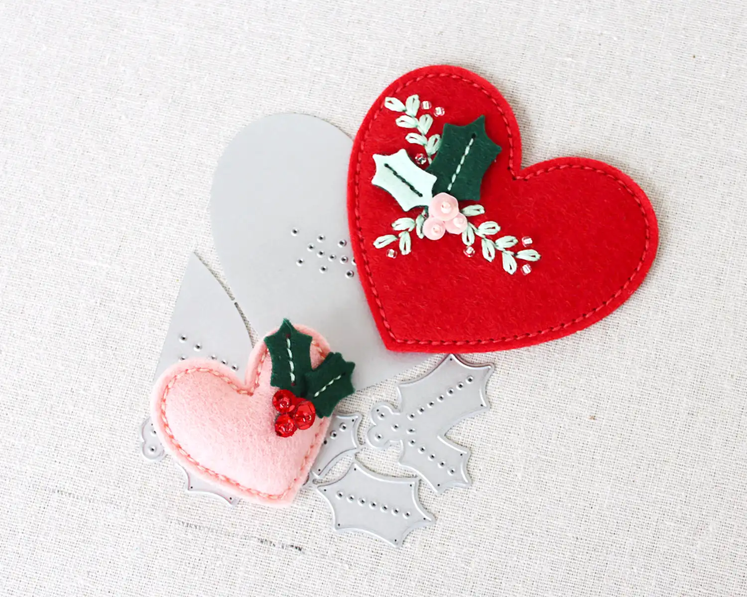 

Holly Heart Details Metal Cutting Dies DIY Scrapbook Craft Decoration Embossing Greeting Card Handmade Spring Valentine's Day