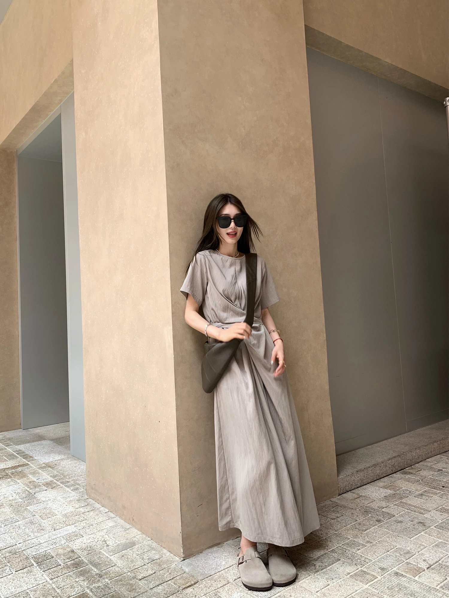 

Cross-Banded Waist-Cinching Short-Sleeve Dress by Xiao Jun Jun Brand Casual Style Cotton Fabric Spring Summer Autumn Wear