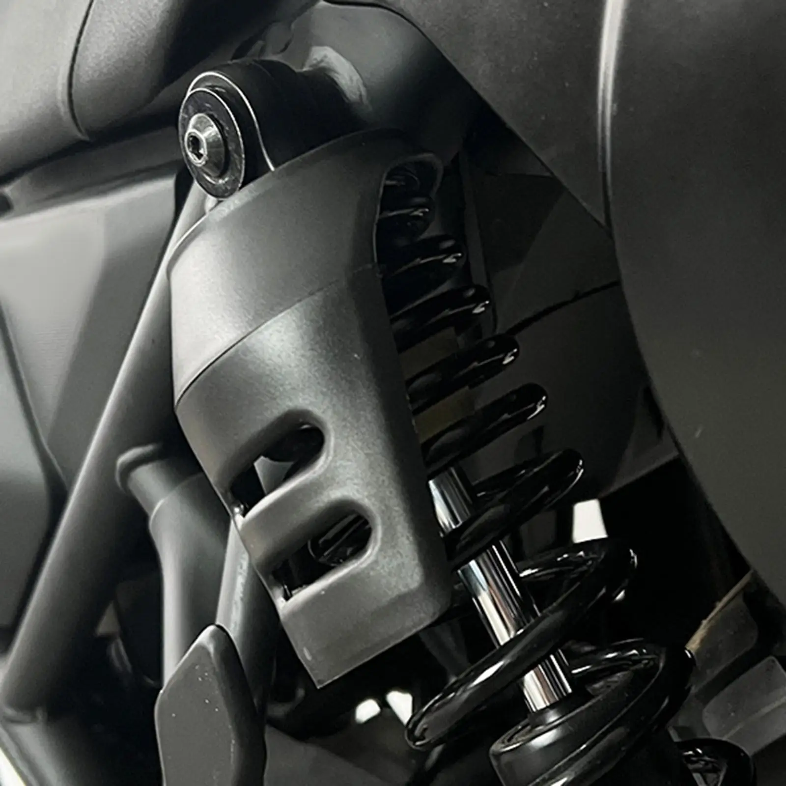 

Rear Suspension Protective Guard Dust Cover PP Material for CL250 CL300 CL500 Mini Motorcycle 50cc Easy Installation