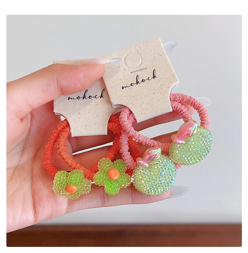 2026 Sommer 2er-Set Frucht-Blumen-Haargummis für Damen und Mädchen – Glitzernde Harz-Dekoration, hochelastisch, schadet dem Haar nicht, für Babys und Mädchen – Detail 4