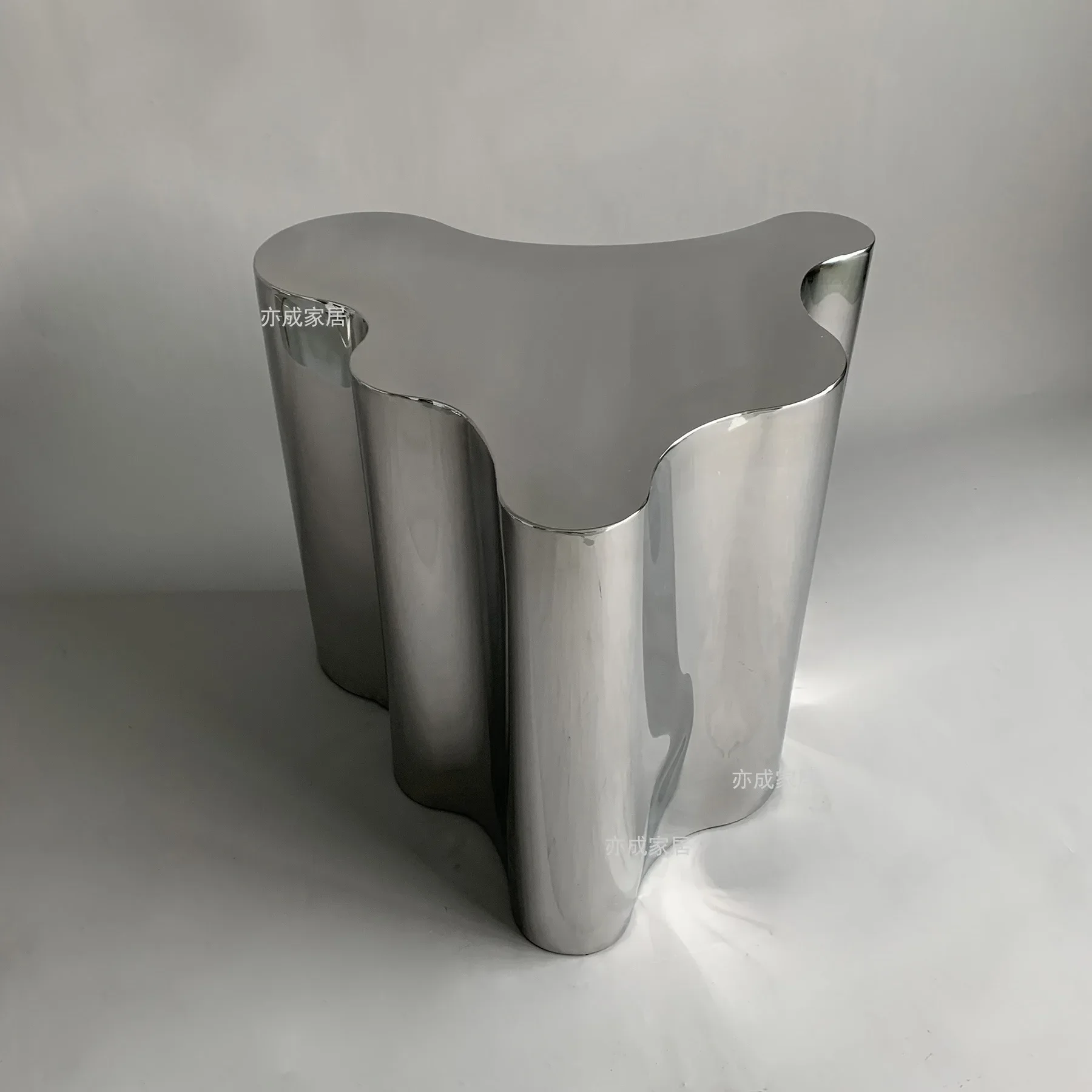Modern simple light luxury high-end creative coffee table soft decoration design villa model room stainless steel living room