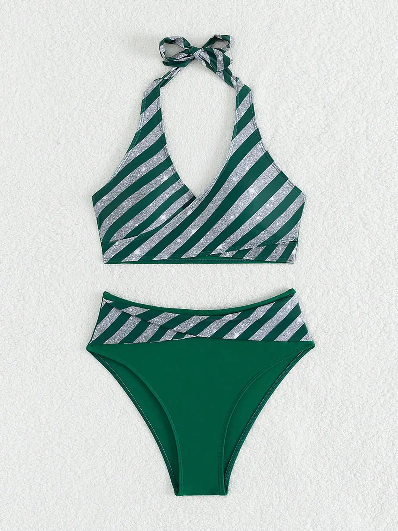 

Bikini design split halterneck set summer swimsuit is comfortable for surfing holidays