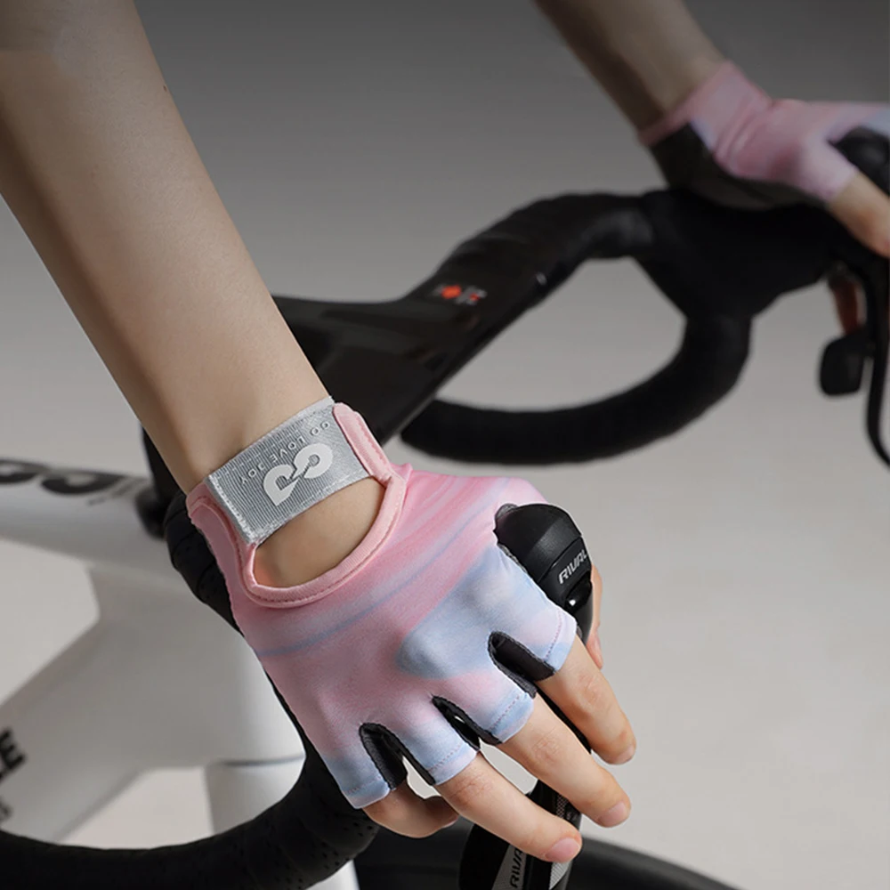 Breathable Half-Finger Fitness Gloves for Men and Women, Performance with Our Durable Half-Finger Gloves, Hand-Washable Gloves