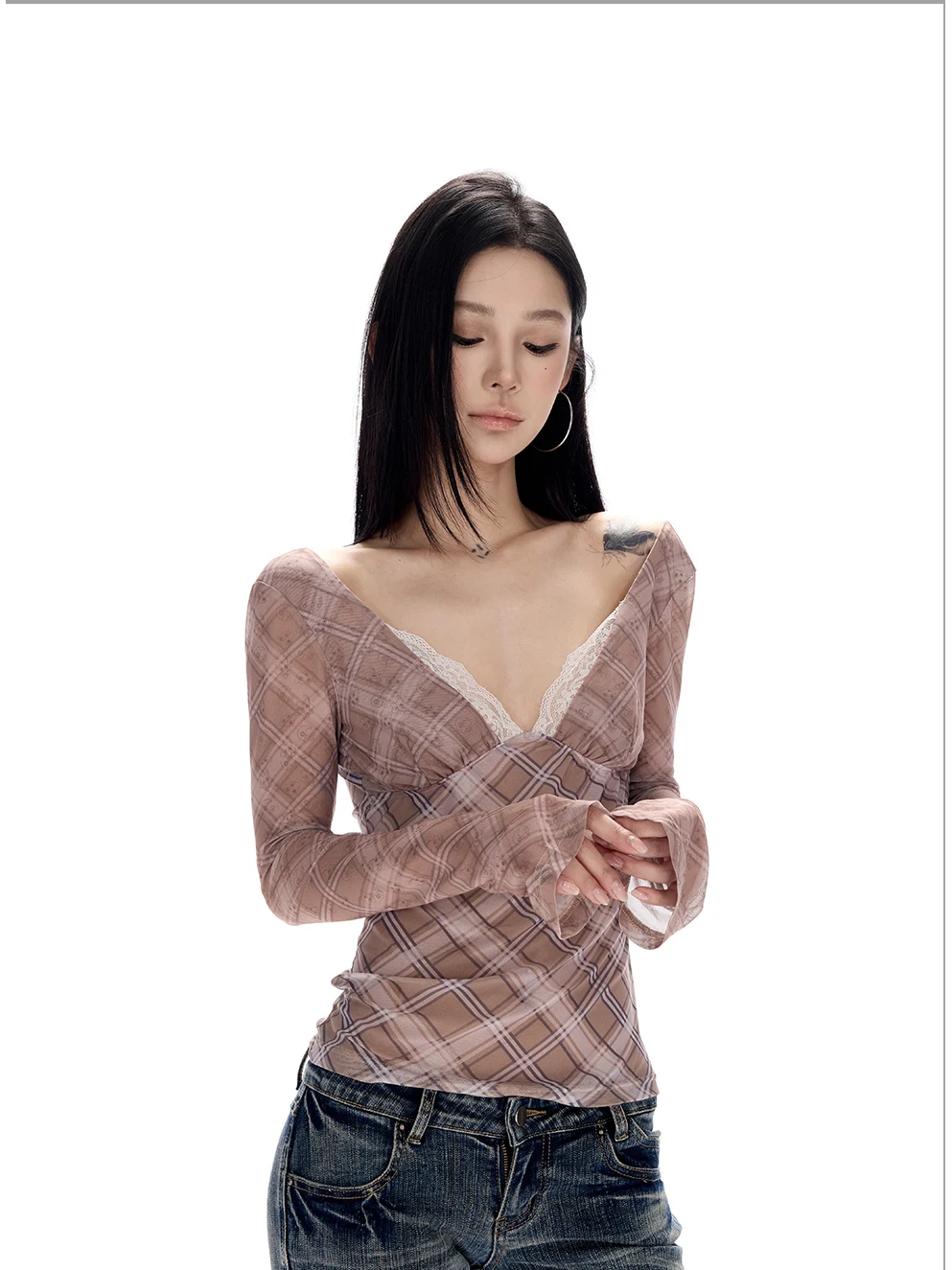 

Slimming Effect Vintage Spicy Girl Style Lace Trim Mesh Deep V Neck Long Sleeve Base Layer Slim Fit Top Elegant Style Univers...