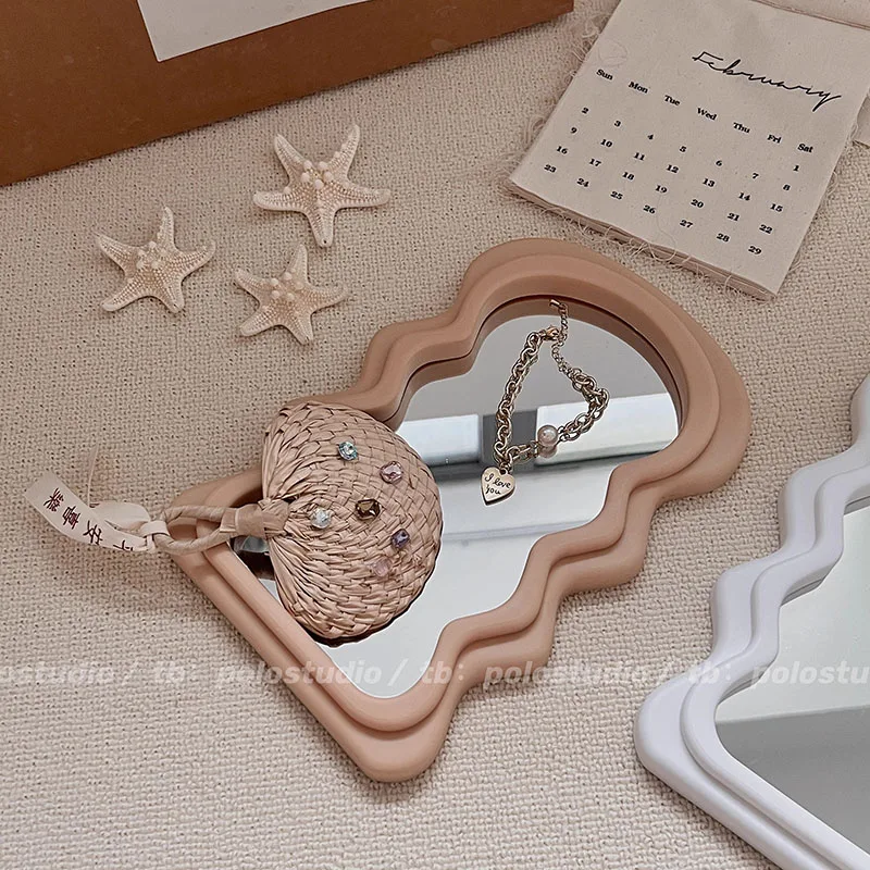 

Mini Desk Mirror Vintage Wavy Aesthetic Makeup Baby Princess Luxury Living Room Mirror Modern Espelho Grande Patio Furniture