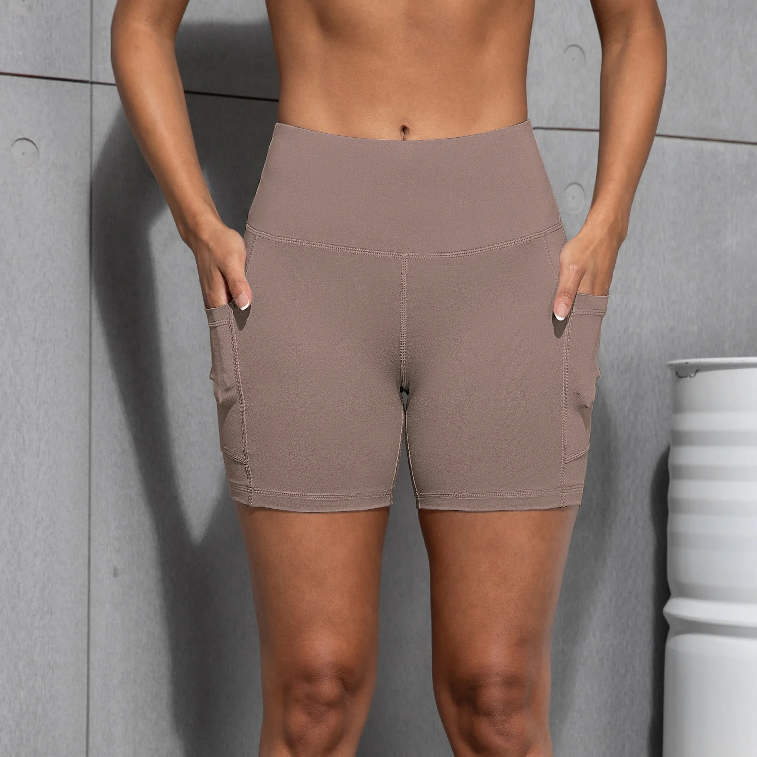 شورت جيب نسائي، سروال رياضي مناسب للجري واللياقة البدنية وركوب الدراجات في صالة الألعاب الرياضية والترفيه بخصر عالٍ، شورت يوجا سريع الجفاف