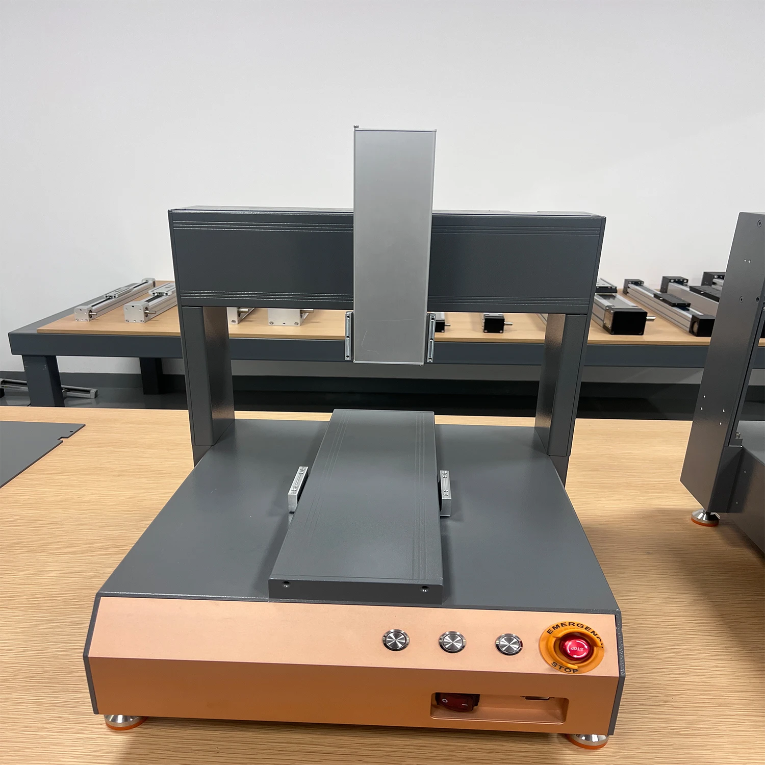 331S High Precision Desktop Robot With Multi-Axis For Screw Robot Welding & Dispensing Featuring Core Motor Component