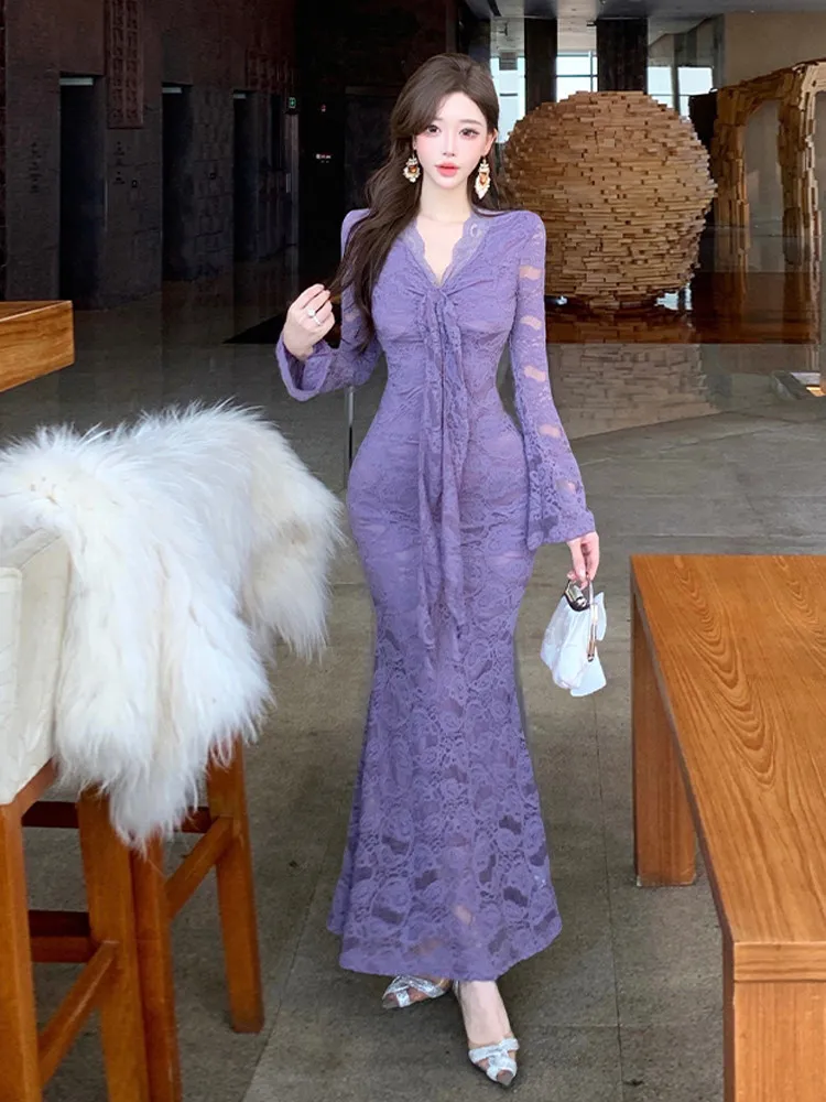 Abito lungo in pizzo viola alla moda Street Chic per le donne Abito da ballo aderente con maniche a volant con scollo a V e eleganza francese