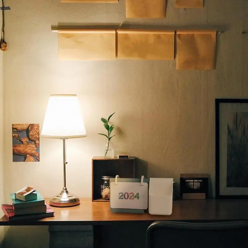 Mini calendário em pé com caneta titular, mesa multifuncional, desktop, em pé, design simples, mensal, 2024