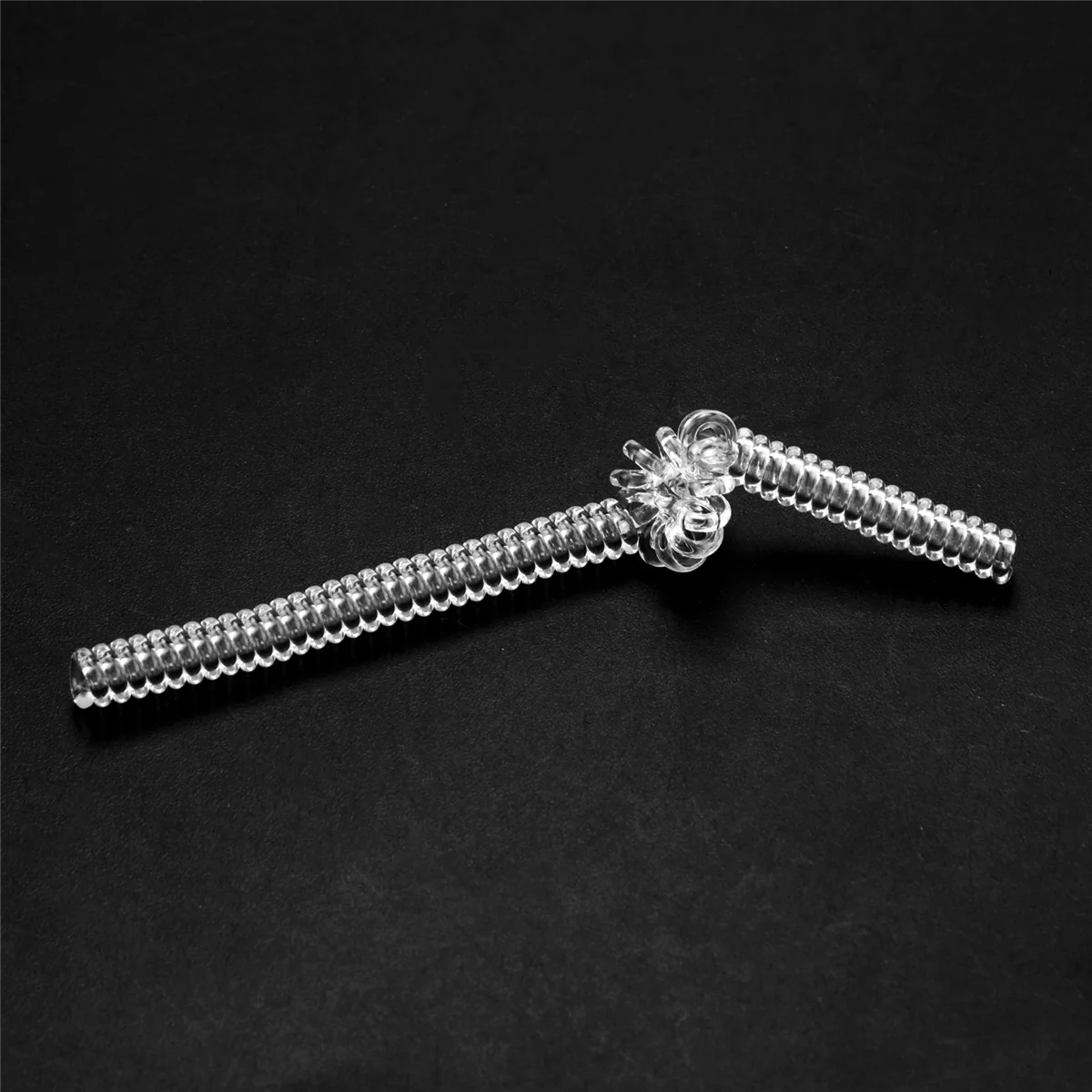 AT77 Ring Size Adjuster for Loose Rings Invisible Ring Guard Clip Transparent Silicone Sizer Tightener Resizer 4 Sizes