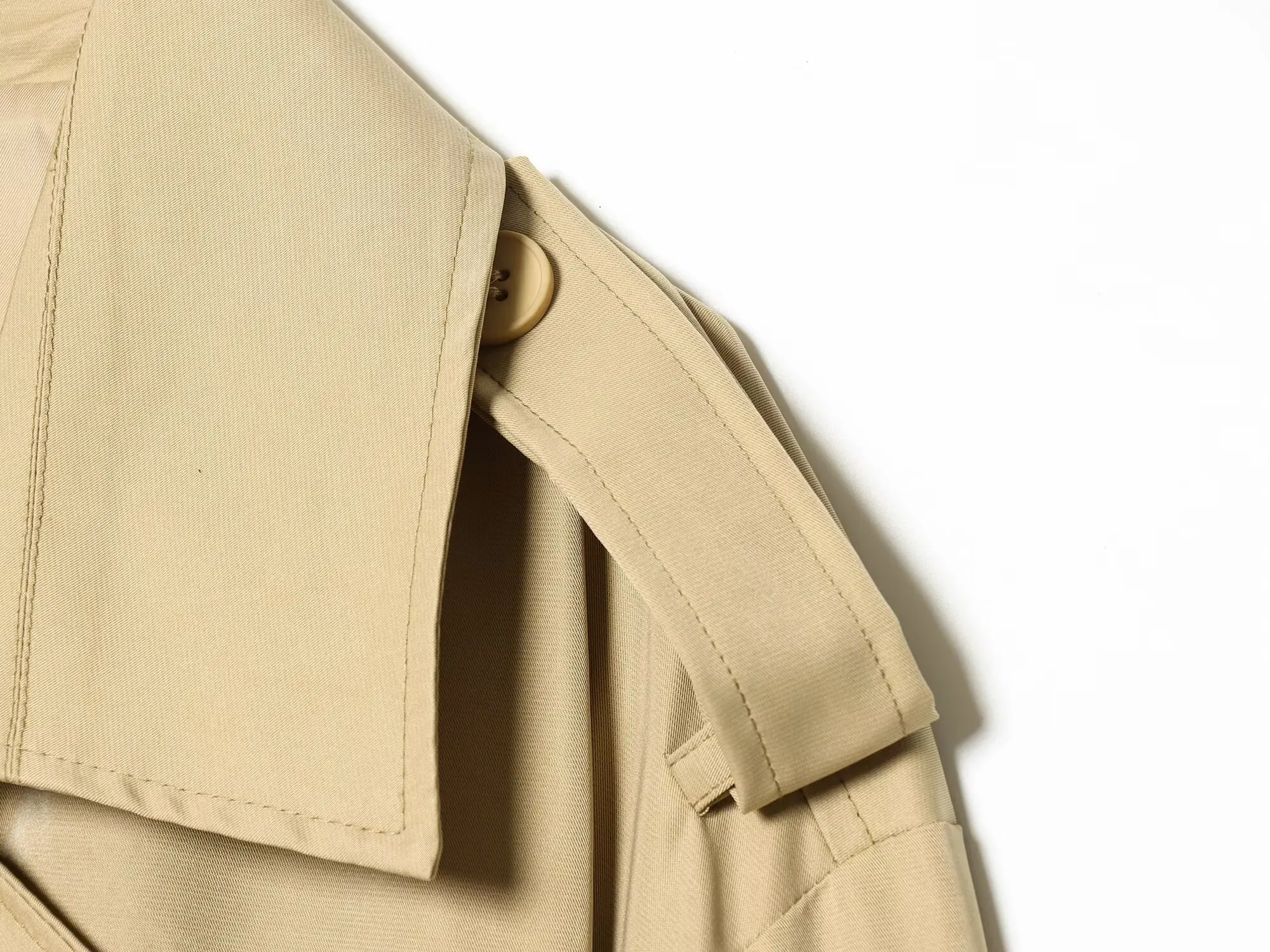 Nlzgmsj 2026 Frühling Französischer Stil Damen Kurzer Trenchcoat Doppelreihig mit Gürtel Reverskragen Langarm Eleganter Windbreaker – Detail 5