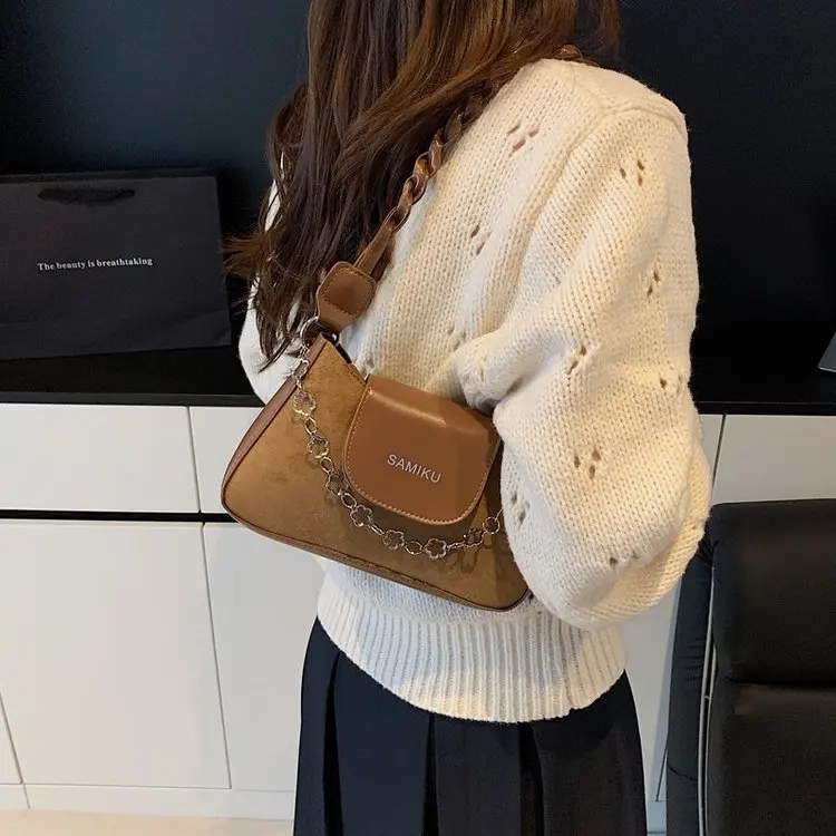 حقيبة الإبط بقفل جديد لخريف 2025 للسيدات متوسطة الحجم للمراهقات لشتاء 2025 #4