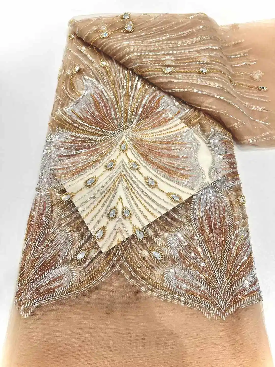 럭셔리 스팽글 레이스 원단 2025 고품질 프랑스 아프리카 네트 비즈 레이스 원단 나이지리아 자수 원단 웨딩 파티용