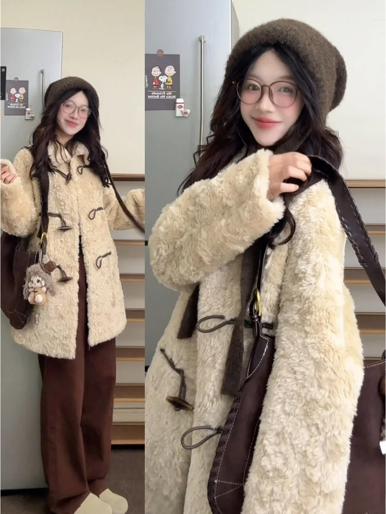 

Korean Sle Thiened Lamb Fur Jaet Women's Autumn Winter New Small Size Fraance Wind Corduroy Top Button Design Stan...