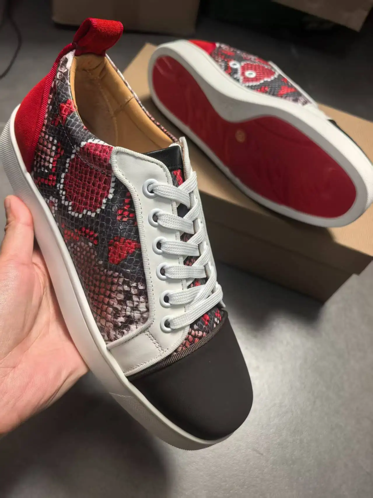 Red Black Mixed Colors Snakeskin-Shaped Leather Casual Sports Shoes Unisex Lace-Up Flat Sole Red Sole Women's Men's Sneakers
