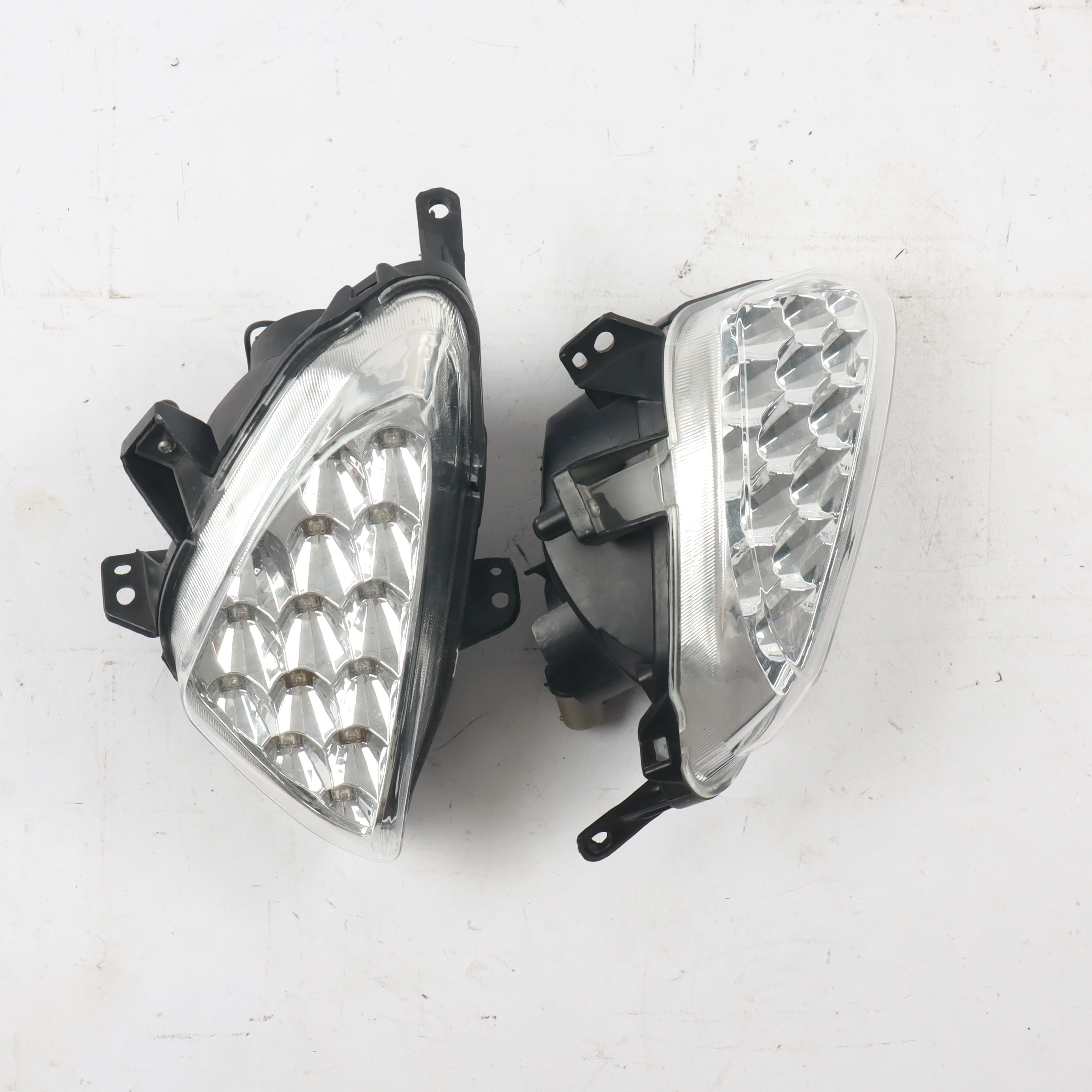 

Wholesale Motorcycl 250cc parts For YAMAHA MAJESTY 250 YP5 LED Front Turn Signal Lights Lamp Assembly