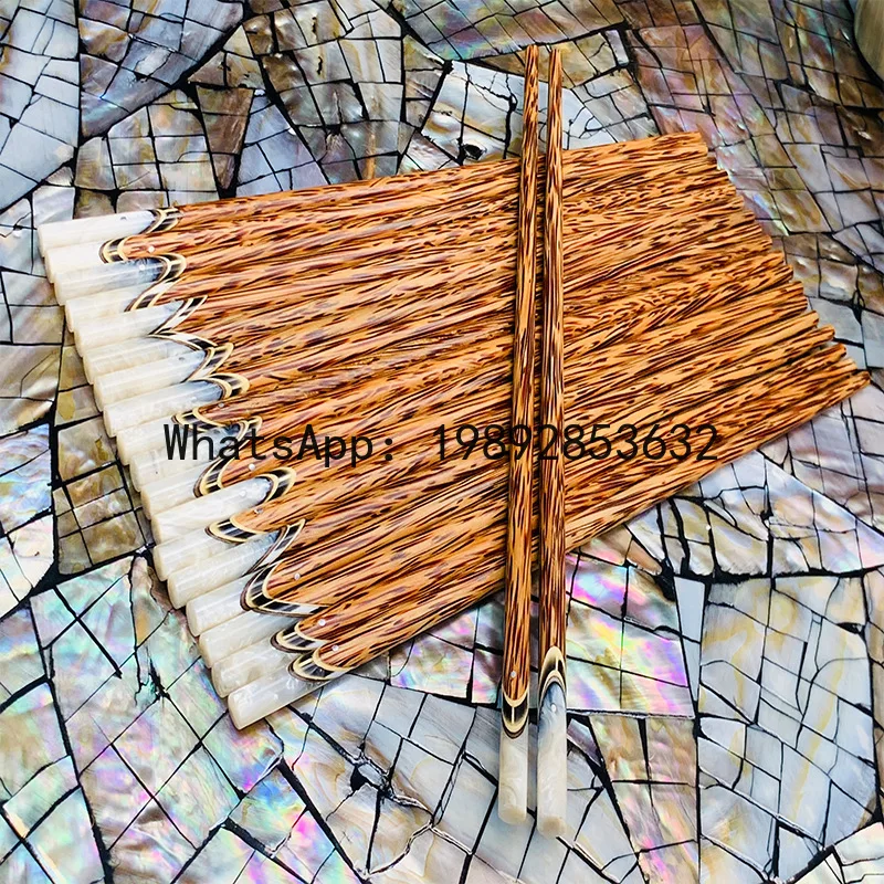 

Vietnamese old coconut wood chopsticks with shell inlay, non-slip, mildew-resistant, high-temperature resistant, 10 pairs