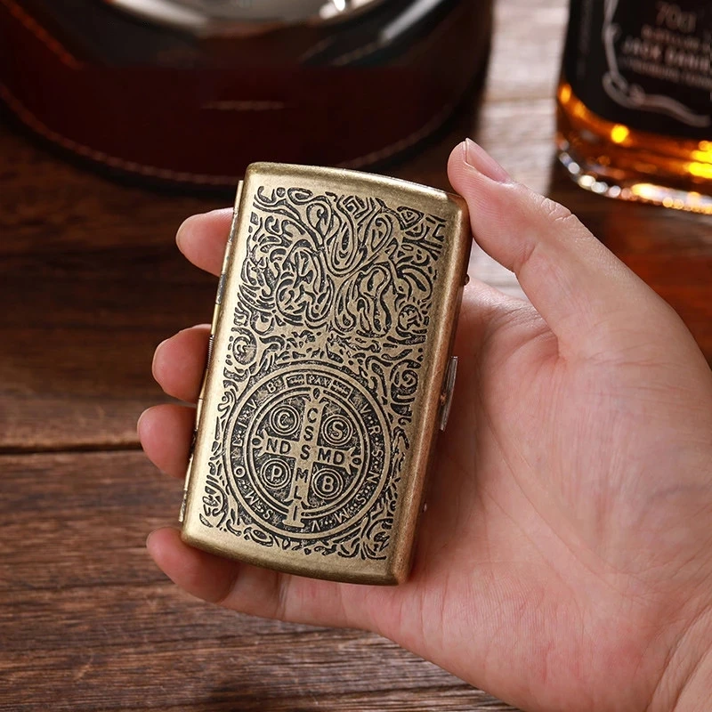 Retro Metal Cigarette Case Creative Smoke Set Portable Cigarette Box Pocket Tobacco Pack Cover Smoking Accessories for Man Gift