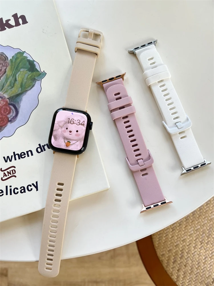 2022 New Color Rubber Band For Apple Watch Series 7 6 5 4 3 2 SE 1 Soft Silicone Watchband Strap For iWatch 4  45 38 42 41 44 MM