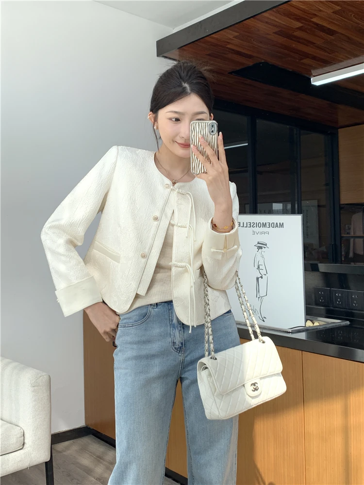 

New Chinese Sle ort Button up White Jaet Women's Faion Spring 2026 Lightweight Versatile Straight Cut Polyester Fiber