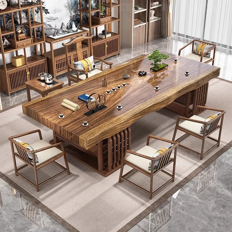 Combinazione di tavolo da tè e sedia in legno massello di grandi dimensioni