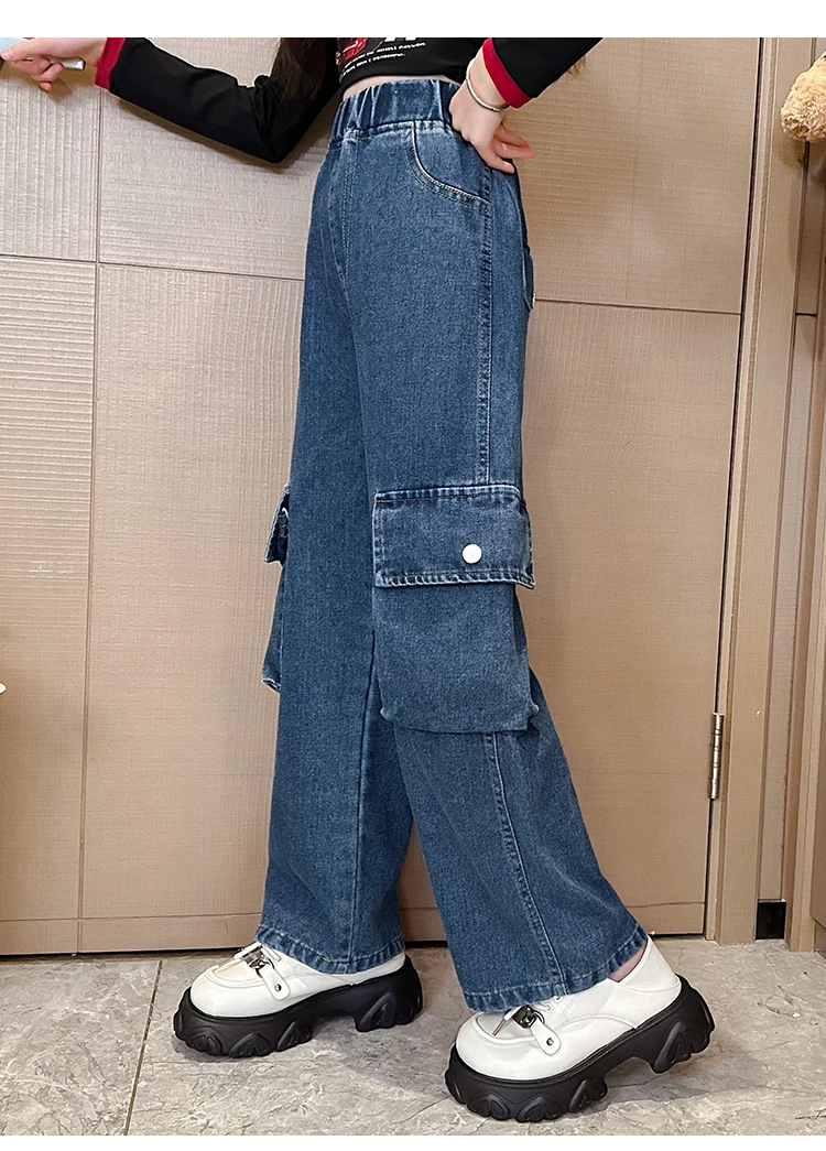 Vintage blaue Cargo-Jeans für Mädchen im Teenageralter, gerade geschnitten, mit Seitentaschen, Kinder-Mode, Street-Style, Jeanshose für Teenager. – Detail 3