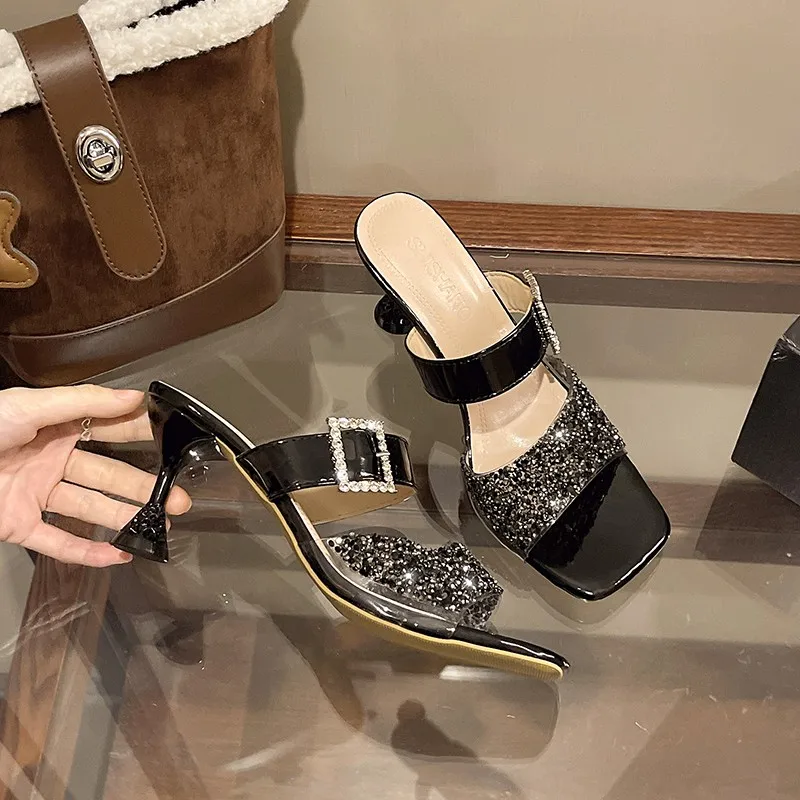 

2026 Summer New Open-Toe Slippers for Women, Wearable Outside, Elegant Square Toe, Rhinestone Strap, Chunky Heel Sandals