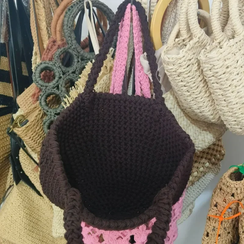 High-end hand-woven straw tote bag for women made of cotton thread large capacity portable beach vacation accessory view 4