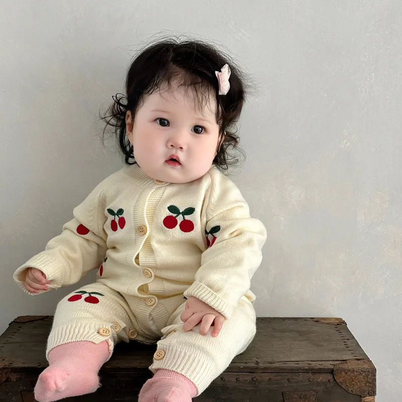 overol-de-punto-con-diseno-de-cerezas-para-bebes-ninas-otono-2026-lindo-y-dulce