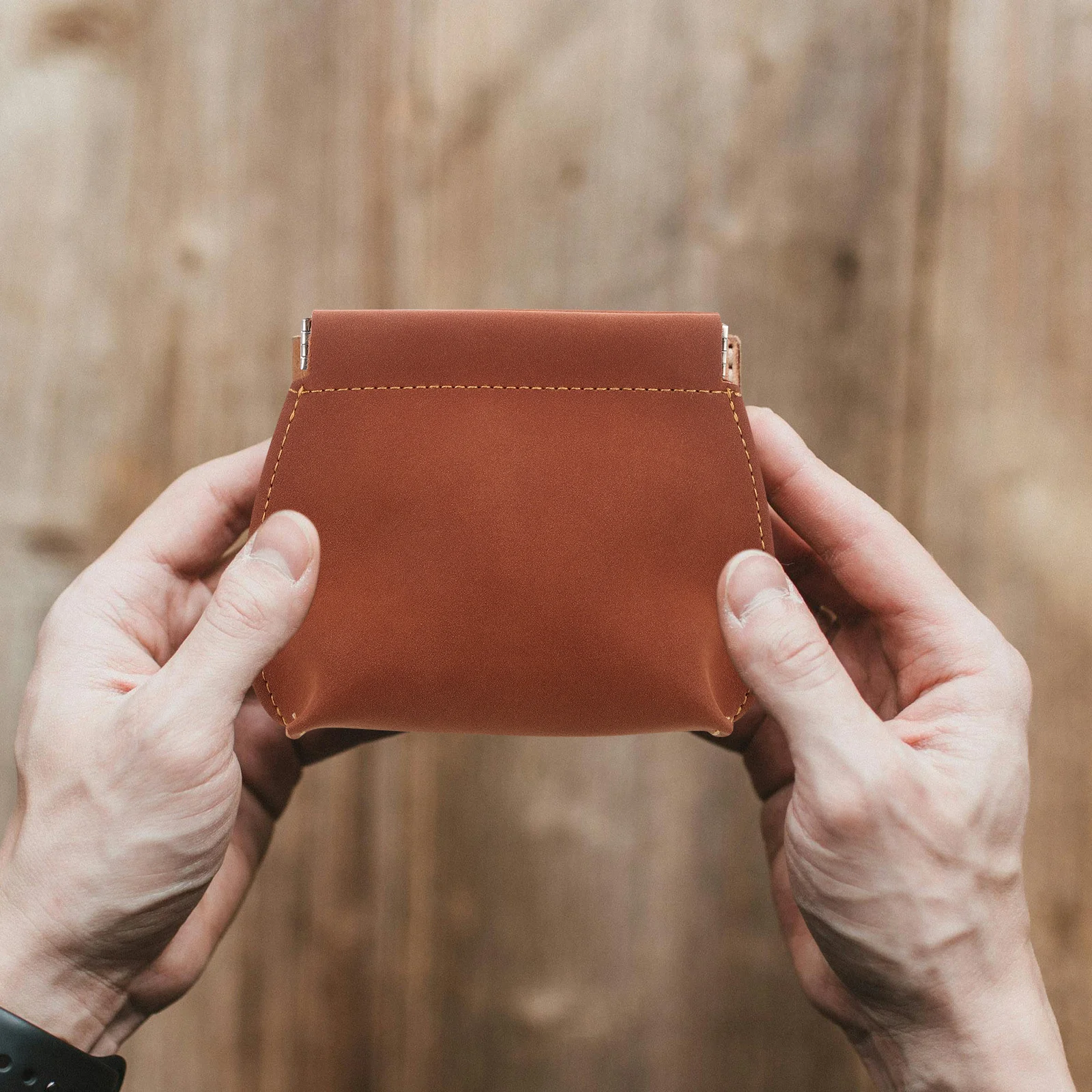 حقيبة عملات معدنية بإغلاق زنبركي تلقائي للرجال، محفظة أنيقة خفيفة الوزن من البولي يوريثان، منظم صغير محمول، ملحقات السفر، مكياج