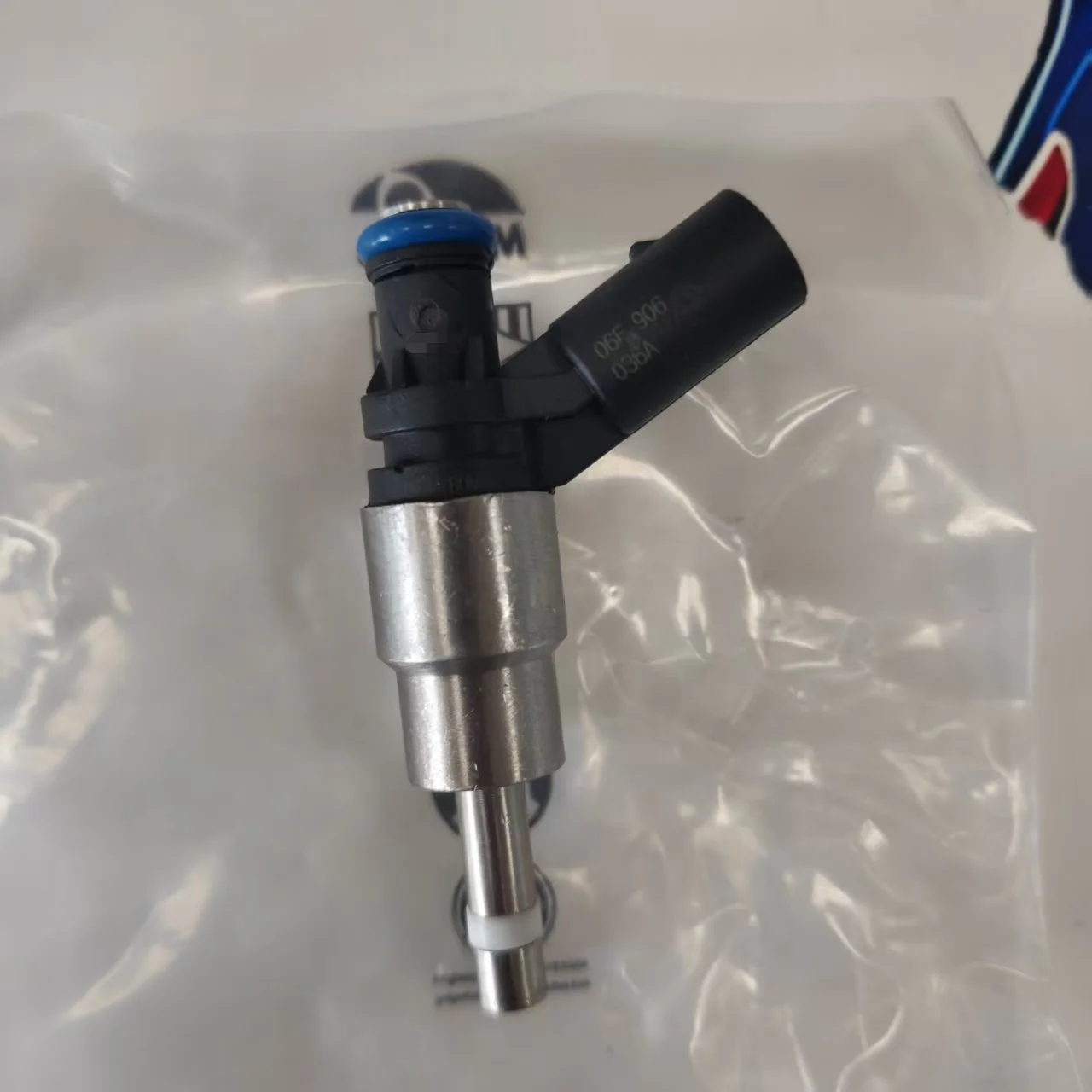 Suitable for Audi A3, A4, A4 Quattro, TT, for Volkswagen GTI, EOS, Jetta, Fuel Injector OE 06F 906 036 A, 06F906036F