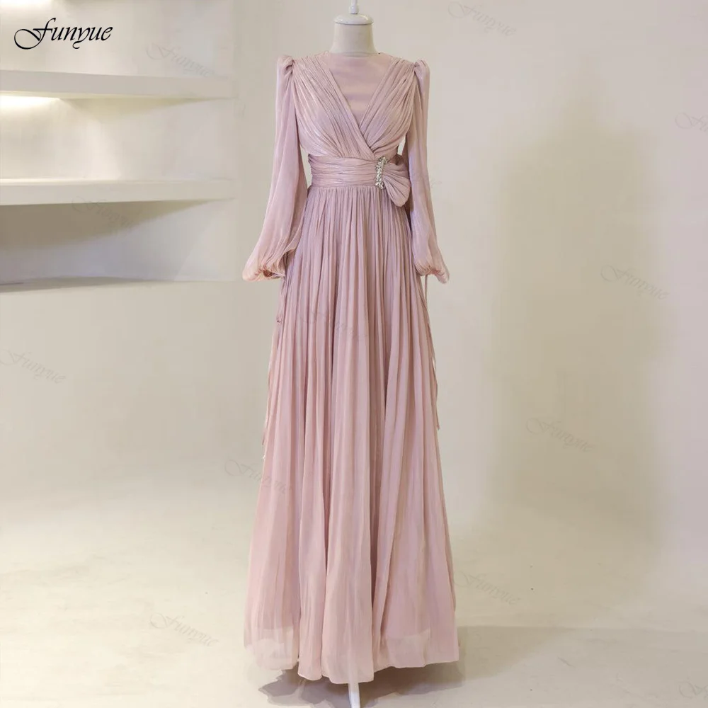 

Funyue Скромное вечернее платье из крепа 2025 со складками и пышными рукавами длиной до пола, платья для выпускного вечера с рюшами, арабские вечерние платья по индивидуальному заказу