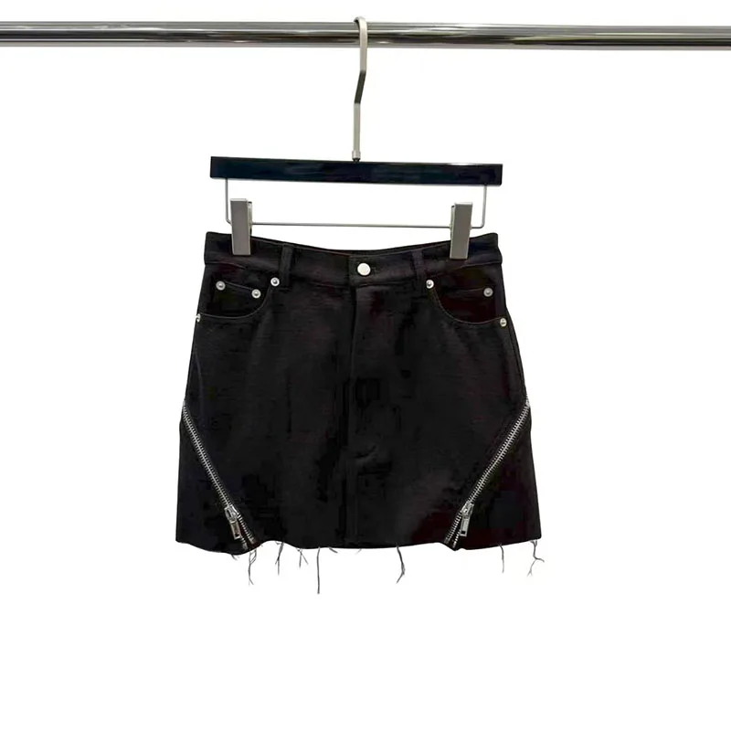 

Black wool skirt for women, mini skirt with diagonal zipper design, high-quality mini skirt, autumn, new style, 2025