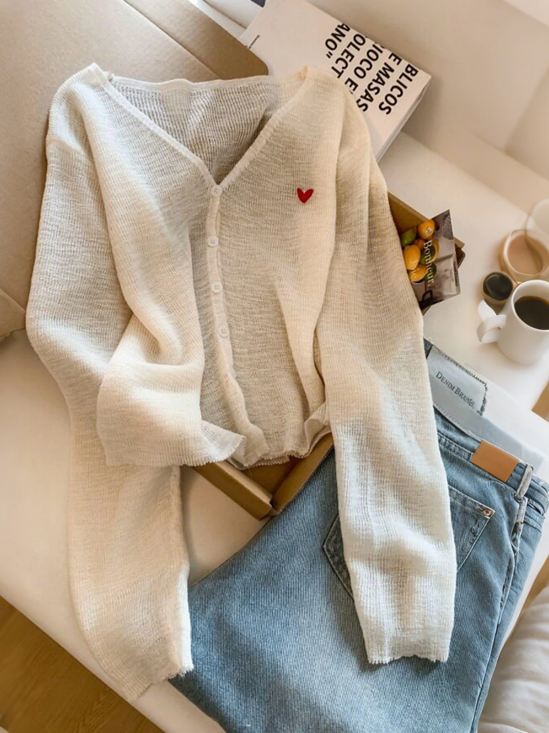 

Early Spring V-Neck Knitted Sweater Women's Fashionable Love Heart Sun Protection Cover up Stylish Versatile Long Sleeve Top